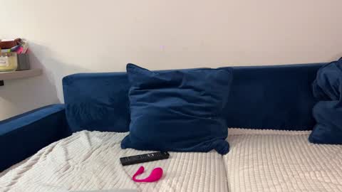 Luis and Alina online show from 12-03-25, 09:24