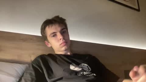 Luis online show from 11-14-25, 04:38