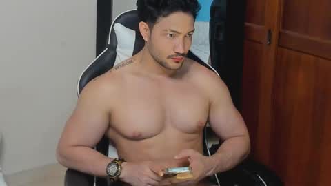 Snapshot of luis_baptista chatting on 12-16-25, 03:00 luis_baptista online show from 12-16-25, 03:00