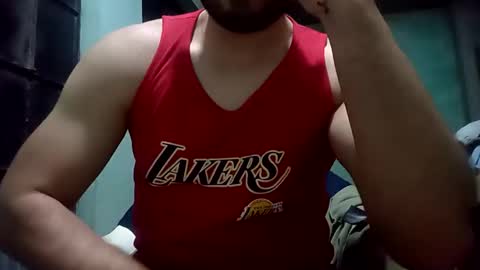 Snapshot of luis_hunk chatting on 10-02-25, 09:05 Andrew online show from 10-02-25, 09:05