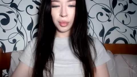 luisa lovedom online show from 06-06-26, 07:29
