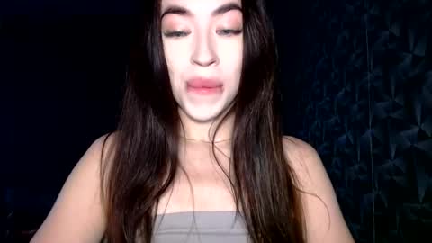 luisa lovedom online show from 07-25-26, 07:06