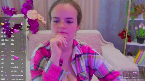 Snapshot of luisa_rosee chatting on 05-09-26, 02:55 Luisa Rosee online show from 05-09-26, 02:55