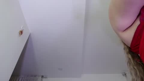 Snapshot of luisaelizaa__ chatting on 07-01-26, 11:23 Luisa online show from 07-01-26, 11:23