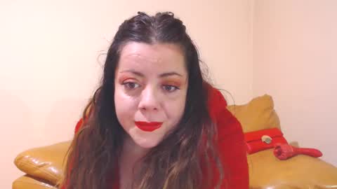 Snapshot of luisahornydoll chatting on 01-18-25, 05:04 Cassie online show from 01-18-25, 05:04