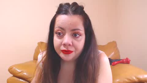 Snapshot of luisahornydoll chatting on 02-08-25, 11:33 Cassie online show from 02-08-25, 11:33