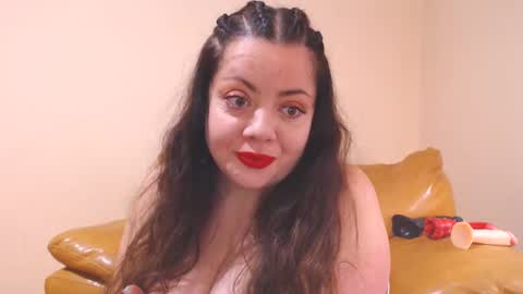 Snapshot of luisahornydoll chatting on 02-18-25, 02:27 Cassie online show from 02-18-25, 02:27