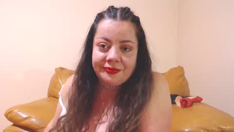 Snapshot of luisahornydoll chatting on 02-20-25, 05:18 Cassie online show from 02-20-25, 05:18
