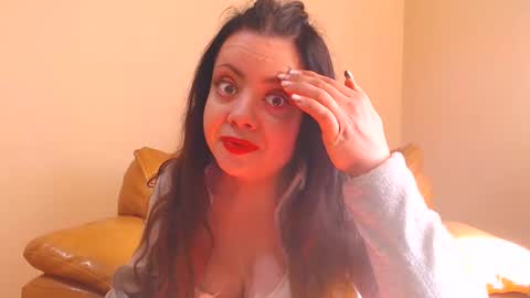 Snapshot of luisahornydoll chatting on 03-10-25, 10:48 Cassie online show from 03-10-25, 10:48