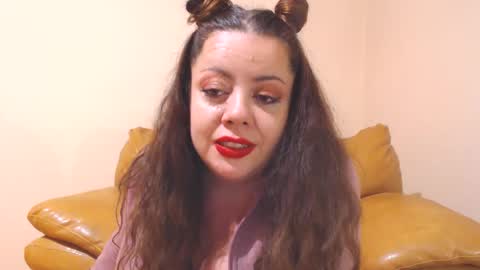 Snapshot of luisahornydoll chatting on 09-18-25, 08:22 Cassie online show from 09-18-25, 08:22