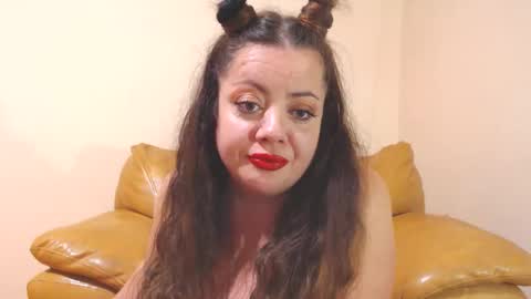 Snapshot of luisahornydoll chatting on 09-28-25, 05:07 Cassie online show from 09-28-25, 05:07