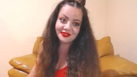 Snapshot of luisahornydoll chatting on 10-04-25, 06:39 Cassie online show from 10-04-25, 06:39