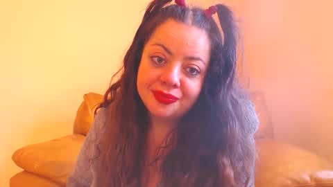 Snapshot of luisahornydoll chatting on 10-16-25, 07:42 Cassie online show from 10-16-25, 07:42