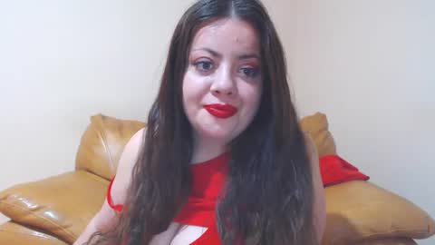 Snapshot of luisahornydoll chatting on 04-28-26, 06:35 Cassie online show from 04-28-26, 06:35