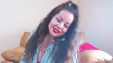 Snapshot of luisahornydoll chatting on 05-14-26, 11:39 Cassie online show from 05-14-26, 11:39