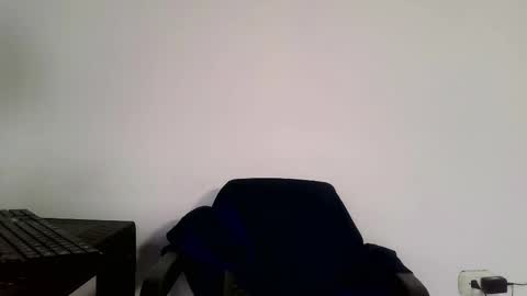 Snapshot of luisk200 chatting on 02-07-26, 12:20 Luis S Kennedy online show from 02-07-26, 12:20