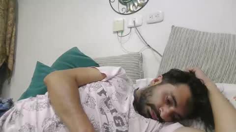 Snapshot of luismiastarot chatting on 03-24-26, 04:17 luismiastarot online show from 03-24-26, 04:17