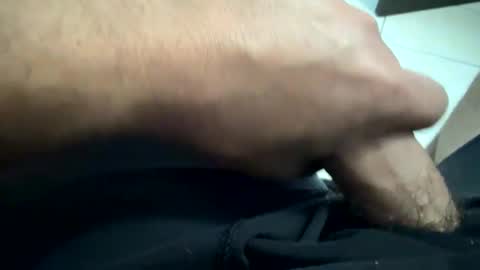 Snapshot of luiso29 chatting on 11-08-25, 08:40 luiso29 online show from 11-08-25, 08:40