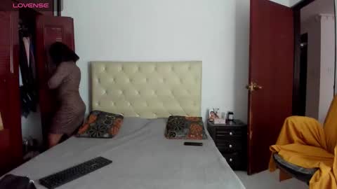 Luissa online show from 03-24-26, 01:38