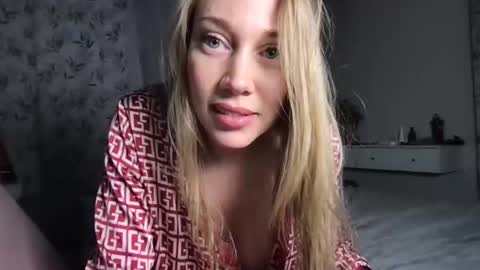 luiva13 online show from 01-26-25, 10:13