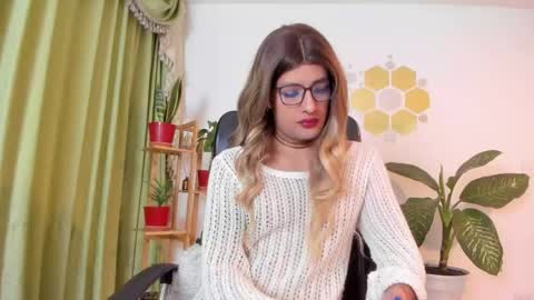 Snapshot of lukacastillo chatting on 04-25-26, 04:48 Luka Castillo online show from 04-25-26, 04:48