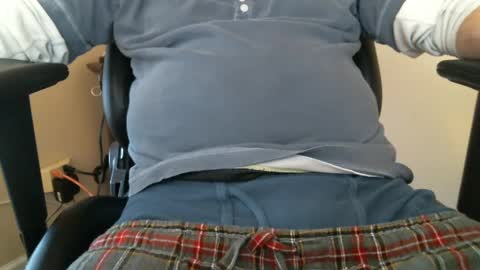 Snapshot of luke7711 chatting on 12-18-24, 02:06 luke7711 online show from 12-18-24, 02:06