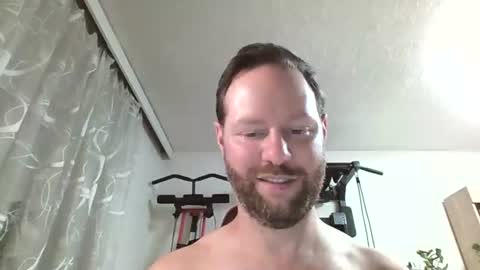 Snapshot of luke91_t chatting on 07-05-26, 08:49 luke91_t online show from 07-05-26, 08:49