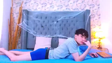 luke_carter online show from 10-23-25, 01:21