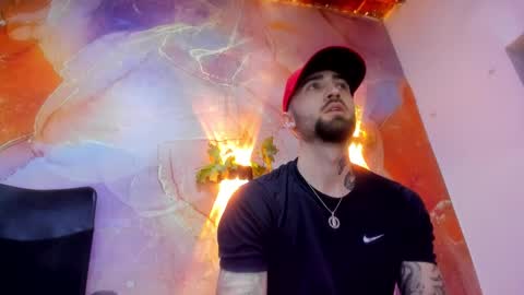 LUKE online show from 01-30-25, 01:10