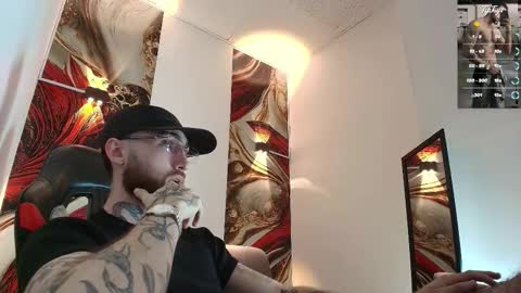 Snapshot of luke_davis01 chatting on 02-03-26, 01:16 LUKE online show from 02-03-26, 01:16