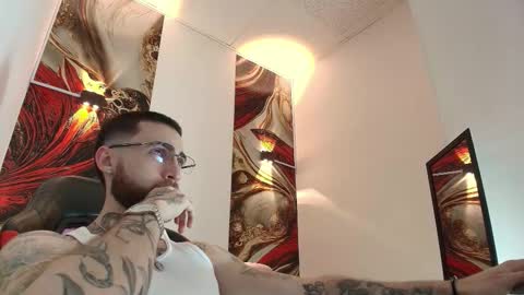 Snapshot of luke_davis01 chatting on 02-15-26, 12:58 LUKE online show from 02-15-26, 12:58