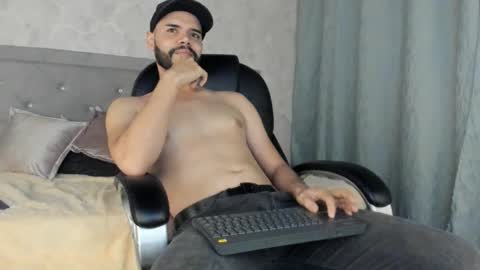 Snapshot of luke_diaz7 chatting on 02-12-25, 07:02 luke diaz7 online show from 02-12-25, 07:02