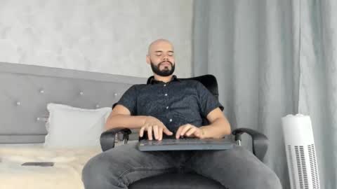 Snapshot of luke_diaz7 chatting on 02-21-25, 03:23 luke diaz7 online show from 02-21-25, 03:23