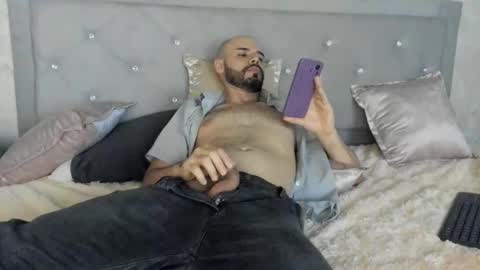 Snapshot of luke_diaz7 chatting on 02-22-25, 02:39 luke diaz7 online show from 02-22-25, 02:39