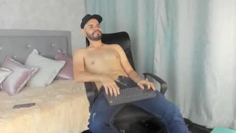 Snapshot of luke_diaz7 chatting on 02-24-25, 12:09 luke diaz7 online show from 02-24-25, 12:09