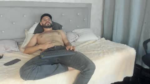 Snapshot of luke_diaz7 chatting on 02-25-25, 01:30 luke diaz7 online show from 02-25-25, 01:30