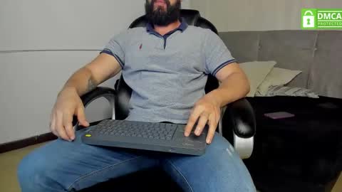 Snapshot of luke_diaz7 chatting on 09-21-25, 04:03 luke diaz7 online show from 09-21-25, 04:03