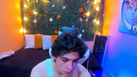 Snapshot of luke_howland chatting on 12-18-24, 08:36 Luke online show from 12-18-24, 08:36