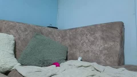 Snapshot of luke_mike chatting on 04-15-26, 04:30 Lucas online show from 04-15-26, 04:30