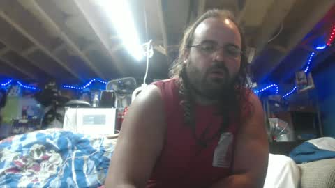 Snapshot of lukeandluci chatting on 06-19-26, 08:18 lukeandluci online show from 06-19-26, 08:18