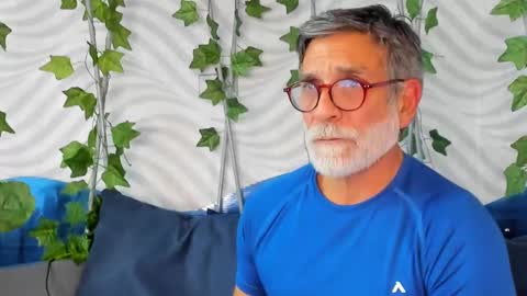 Snapshot of lukecrews chatting on 03-04-25, 07:22 Luke Crews online show from 03-04-25, 07:22