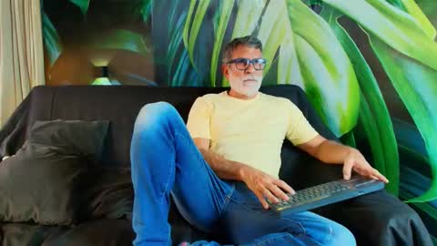 Luke Crews online show from 02-02-26, 08:40