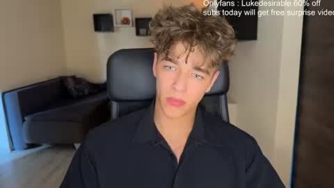 Snapshot of lukedesirable chatting on 07-08-26, 04:11 lukedesirable online show from 07-08-26, 04:11