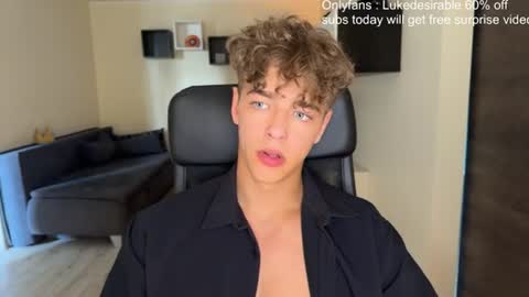 Snapshot of lukedesirable chatting on 07-09-26, 03:49 lukedesirable online show from 07-09-26, 03:49