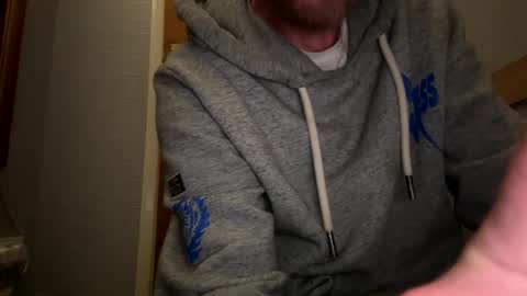 Snapshot of lukeeeeey96 chatting on 02-03-25, 12:58 lukeeeeey96 online show from 02-03-25, 12:58