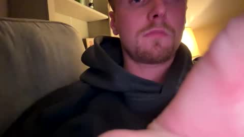 Snapshot of lukeeeeey96 chatting on 11-03-25, 10:42 lukeeeeey96 online show from 11-03-25, 10:42