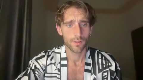 Snapshot of lukegunn22 chatting on 11-08-25, 10:19 MR. Luke Gunn online show from 11-08-25, 10:19