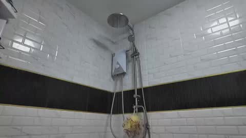 Snapshot of lukegunn22 chatting on 11-11-25, 03:17 MR. Luke Gunn online show from 11-11-25, 03:17