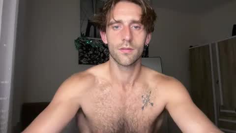 Snapshot of lukegunn22 chatting on 12-14-25, 10:36 MR. Luke Gunn online show from 12-14-25, 10:36