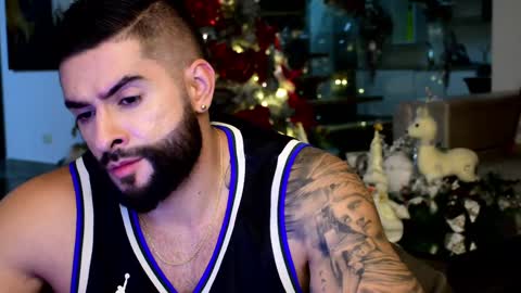 Snapshot of lukhass chatting on 01-08-25, 04:12 Lukhas f4f online show from 01-08-25, 04:12